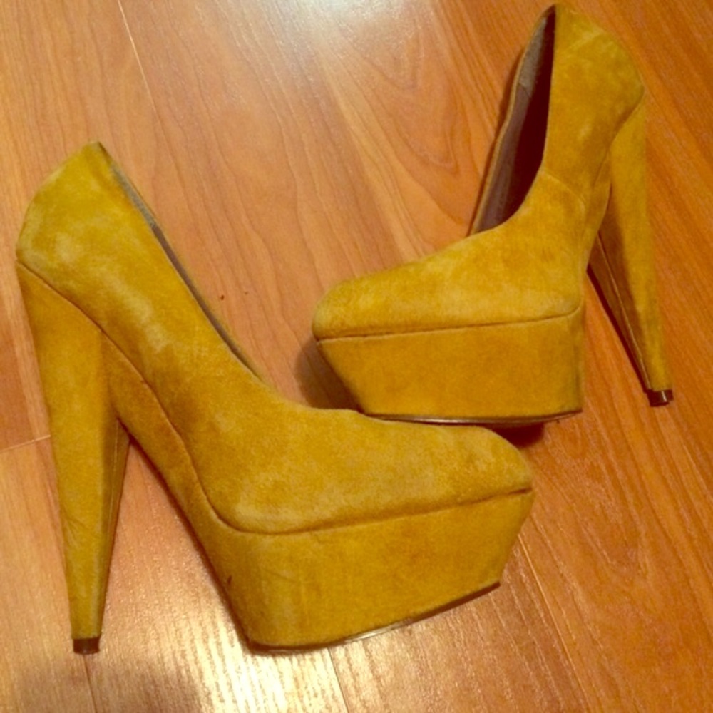 SOLD Final mark 👇 ASOS | Suede Heels